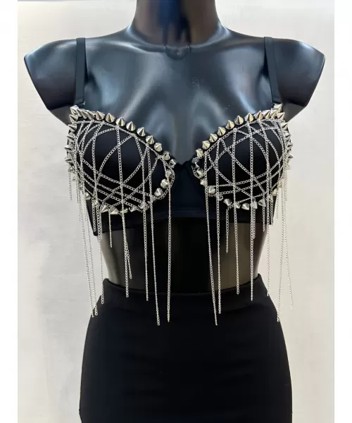 JHS mustat piikki- ja ketjukoristeiset rintaliivit