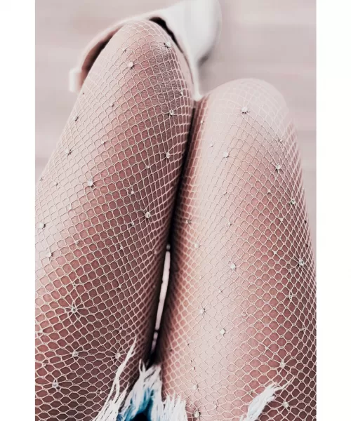 Valkoiset strassikoristeiset verkkosukkahousut