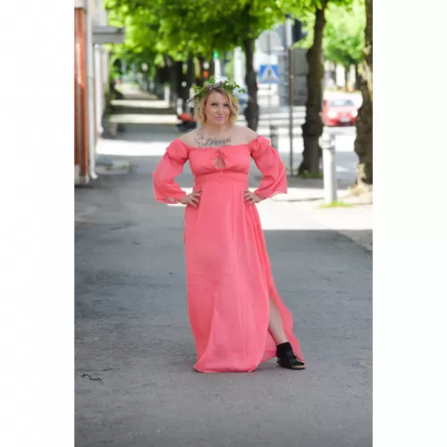 Koralli pitkähihainen off-shoulder mesh-maksimekko