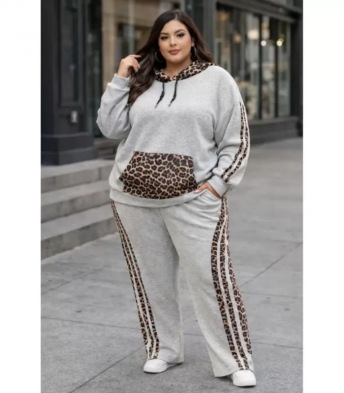 AmyClo harmaa leopardikuvioinen oloasusetti (plus size)
