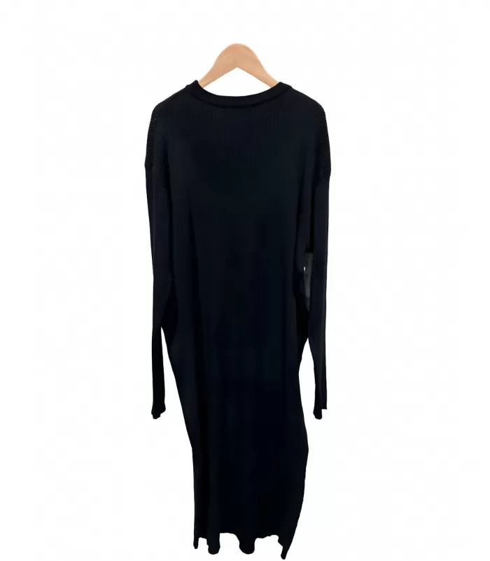 AmyClo musta neulemekko strassikauluksella (plus size)