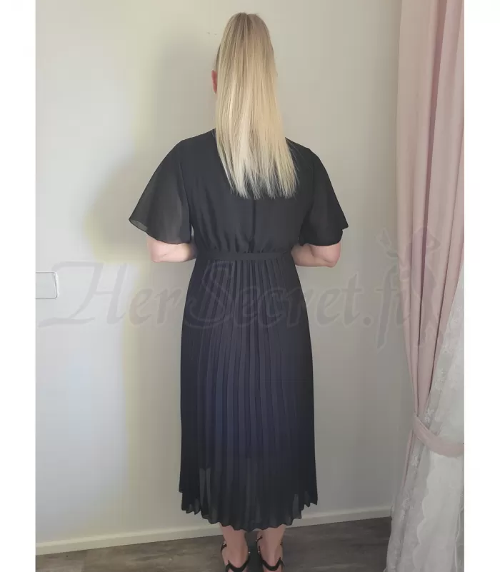 Elle Style Alita musta pitkä vekkimekko vyöllä
