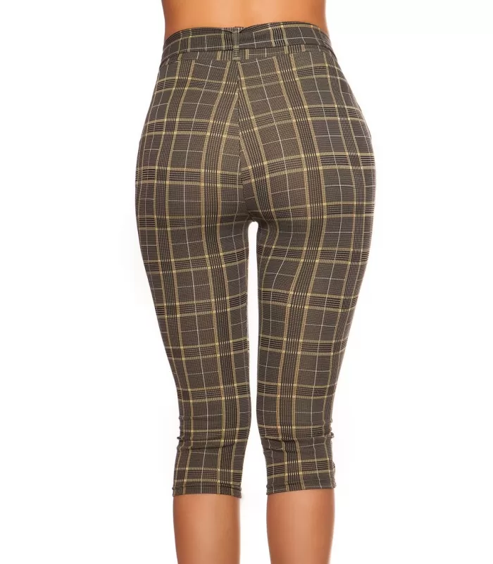 Harmaakeltaiset ruutukuvioiset capritreggingsit vyöllä