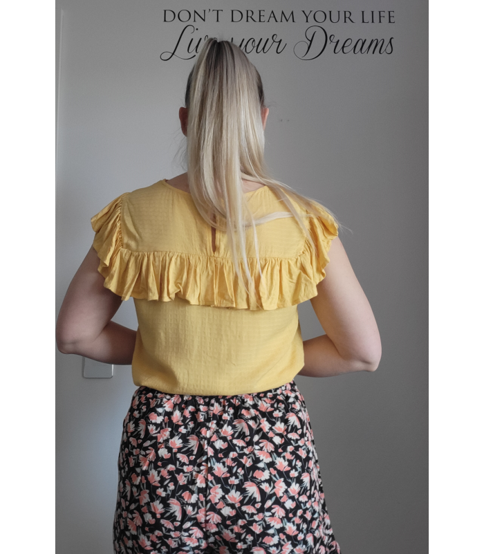 Keltainen lyhythihainen koristekirjailtu paita röyhelöllä [TAMMIALE -20%]