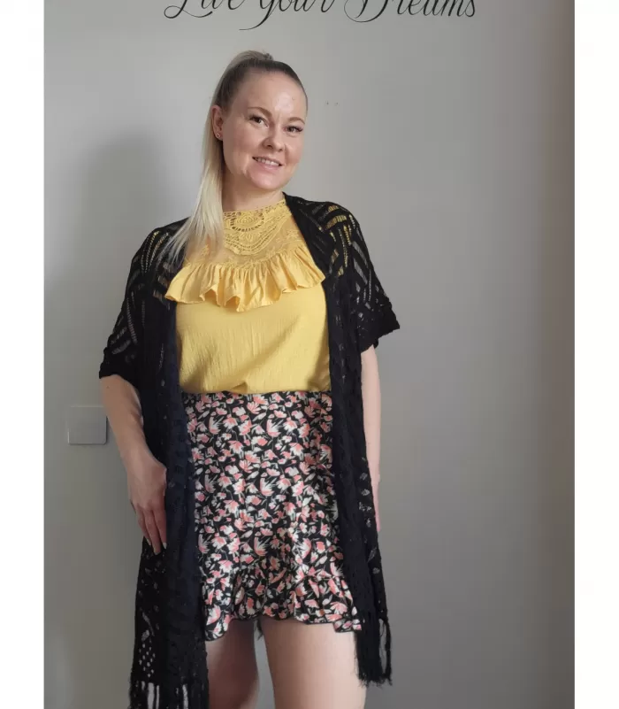 Keltainen lyhythihainen koristekirjailtu paita röyhelöllä [TAMMIALE -20%]