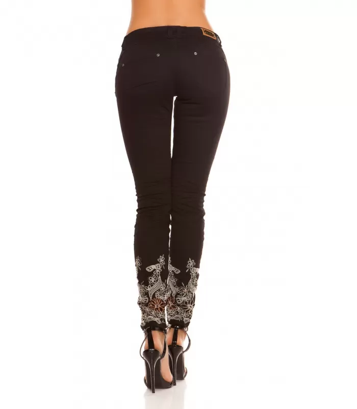 Koucla mustat koristelahkeiset farkut