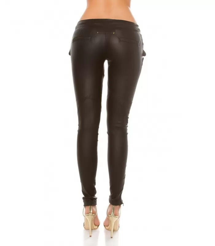 Koucla mustat nahkahousut halkioilla