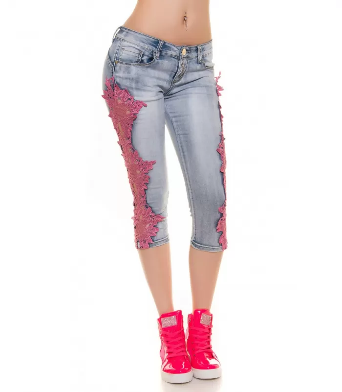 Koucla siniset pinkkipitsikirjaillut push up -caprifarkut