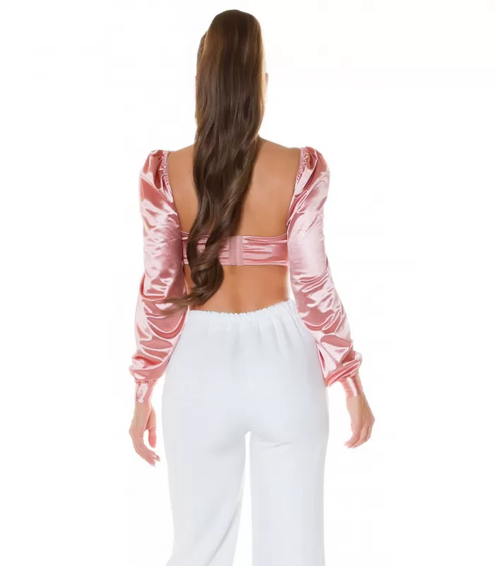 Koucla vaaleanpunainen pitkähihainen lyhyt satiinipaita helmillä