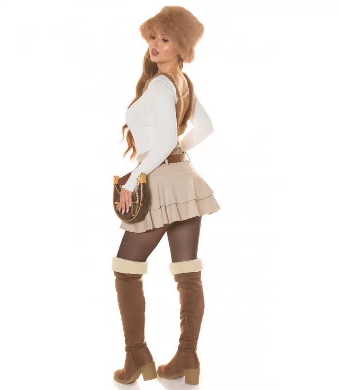 Koucla valkoinen turkiskauluksellinen neule