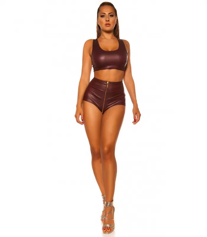 Koucla viininpunaiset korkeavyötäröiset wetlook hotpantsit vetoketjulla