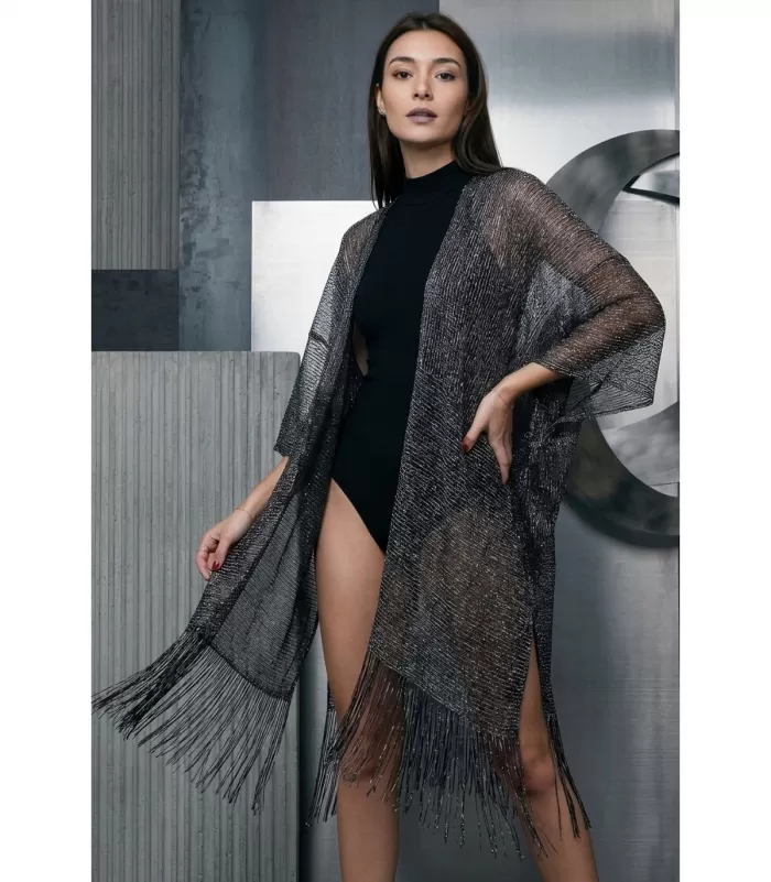 MARCO kimaltava musta kimono hapsuilla