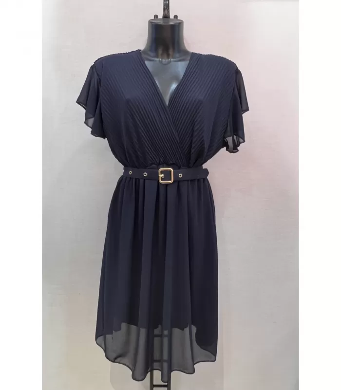 Mily tummansininen lyhythihainen v-mekko vyöllä (plus size)