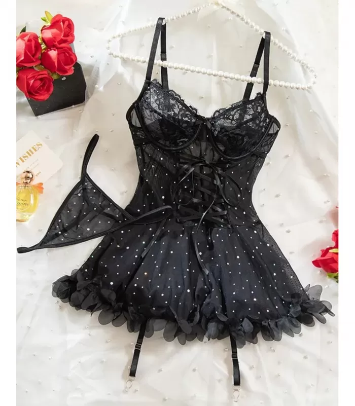 Musta babydoll strasseilla ja sukkanauhaliiveillä