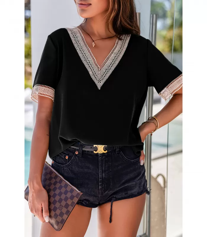 Musta lyhythihainen koristekirjailtu v-paita [TAMMIALE -20%]