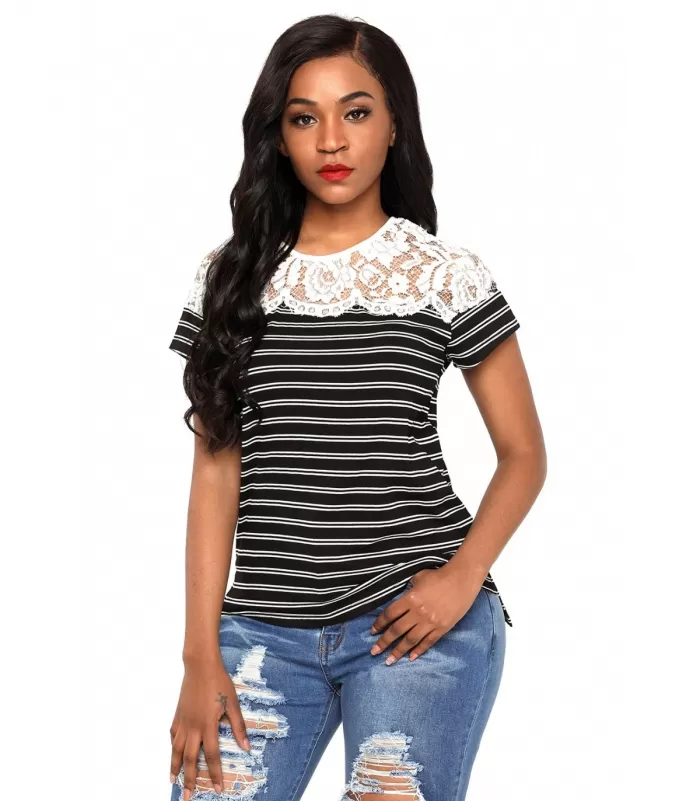 Musta lyhythihainen pitsikoristeinen raitapaita