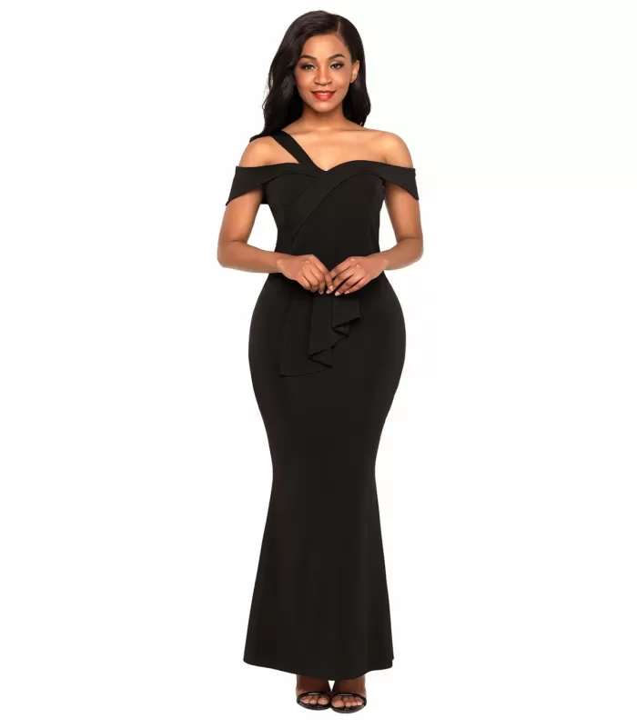 Musta yksiolkaiminen off-shoulder maksimekko [LÖYTÖ]