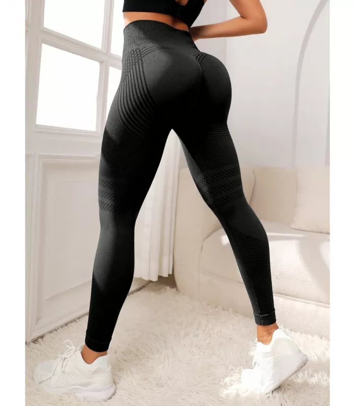 Mustat korkeavyötäröiset treenitrikoot kuvioinneilla