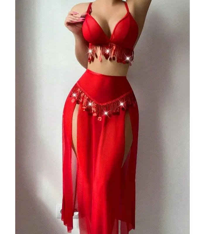 Punainen pitkä hamealusasusetti paljeteilla