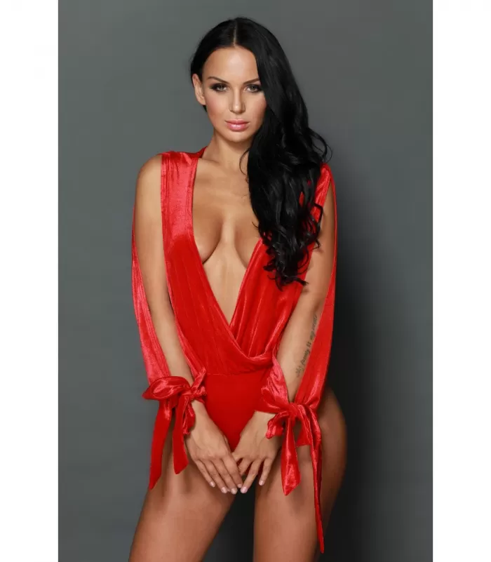 Punainen v-body halkiohihoilla