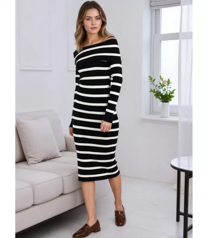 Rosy Days mustavalkoinen raidallinen off-shoulder neulemekko