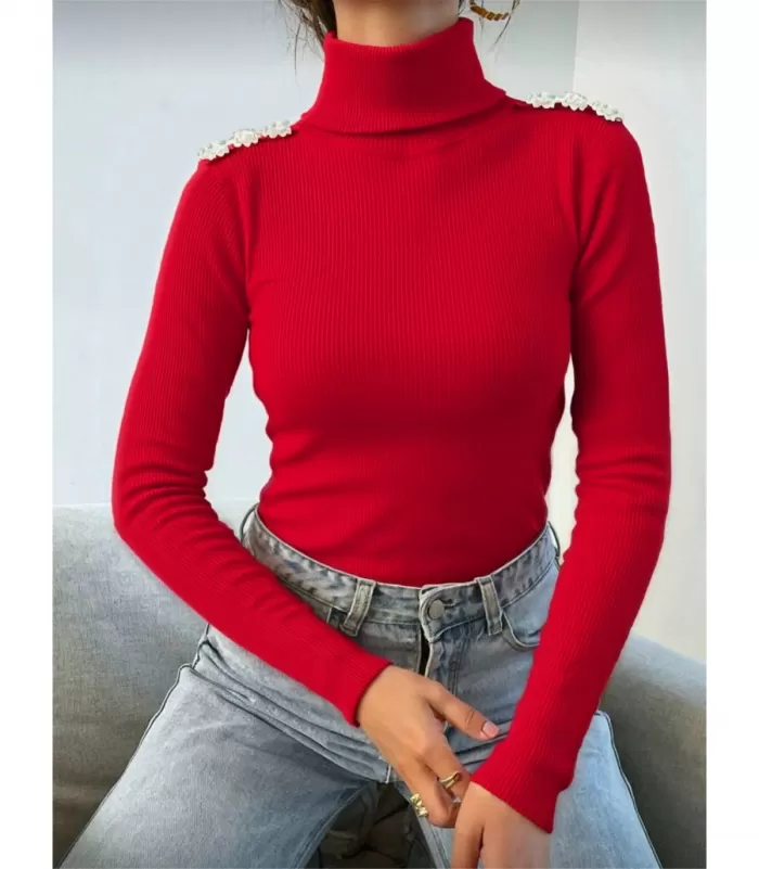 Rosy Days punainen pooloneule koristenapeilla