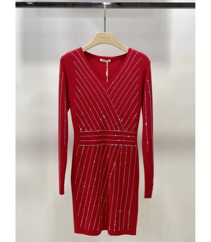 Rosy Days punainen strassikoristeinen v-neulemekko