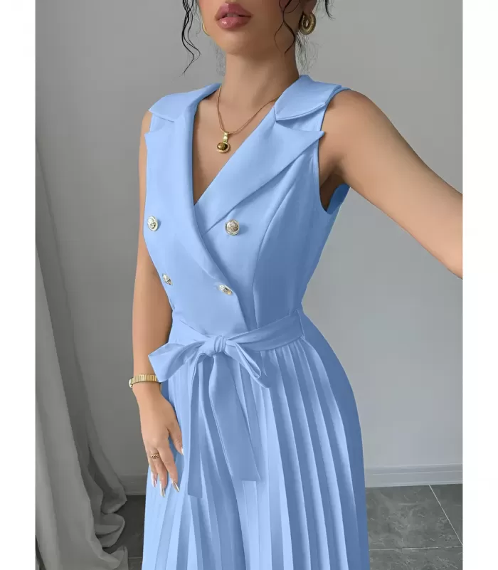 Rosy Days vaaleansininen jumpsuit vekkilahkeilla ja napeilla