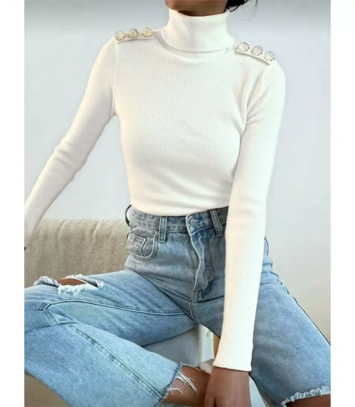 Rosy Days valkoinen pooloneule koristenapeilla