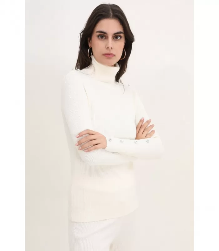 Rosy Days valkoinen pooloneule nappikoristeilla