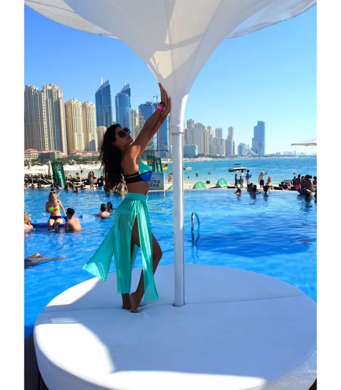 Siniset vetoketjubikinit