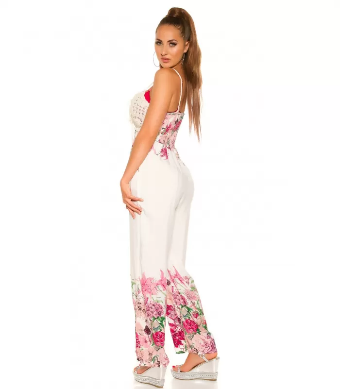 Valkoinen kukkakuvioinen jumpsuit virkkauksella [LÖYTÖ]