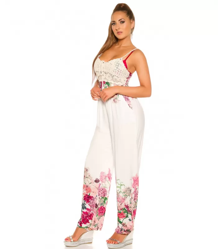 Valkoinen kukkakuvioinen jumpsuit virkkauksella [LÖYTÖ]