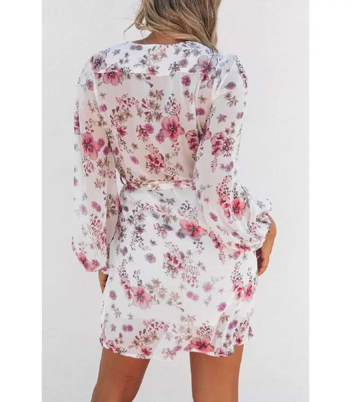 Valkoinen kukkakuvioinen wrap-look v-sifonkimekko vyöllä [TAMMIALE -20%]