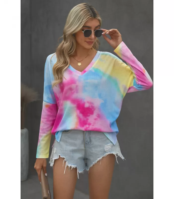 Värikäs solmuvärjätty v-neule