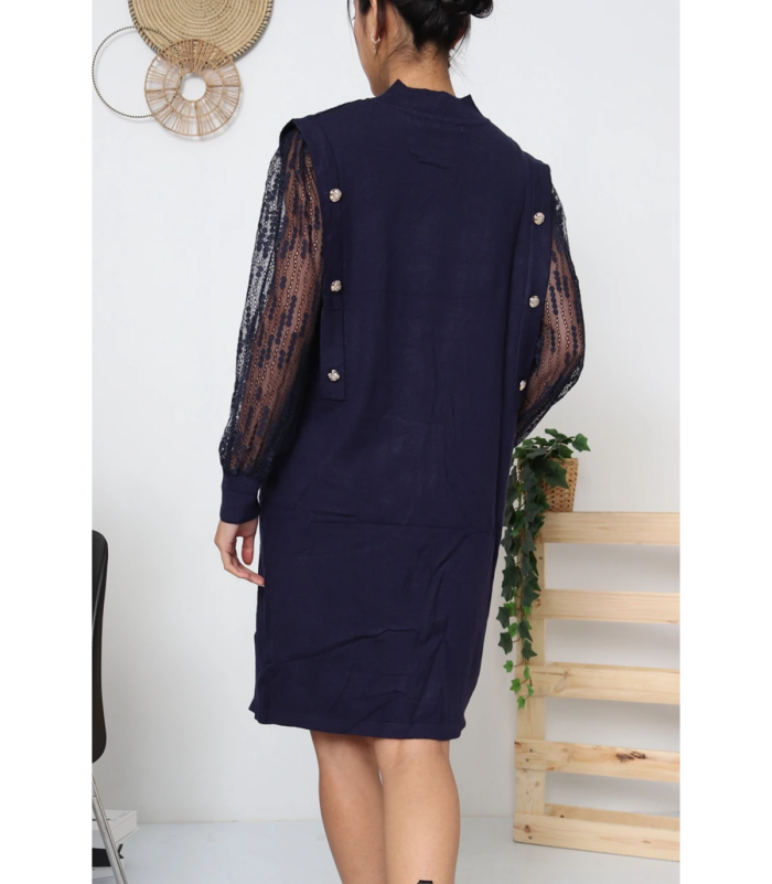 WHOO tummansininen väljä neulemekko pitsihihoilla ja napeilla