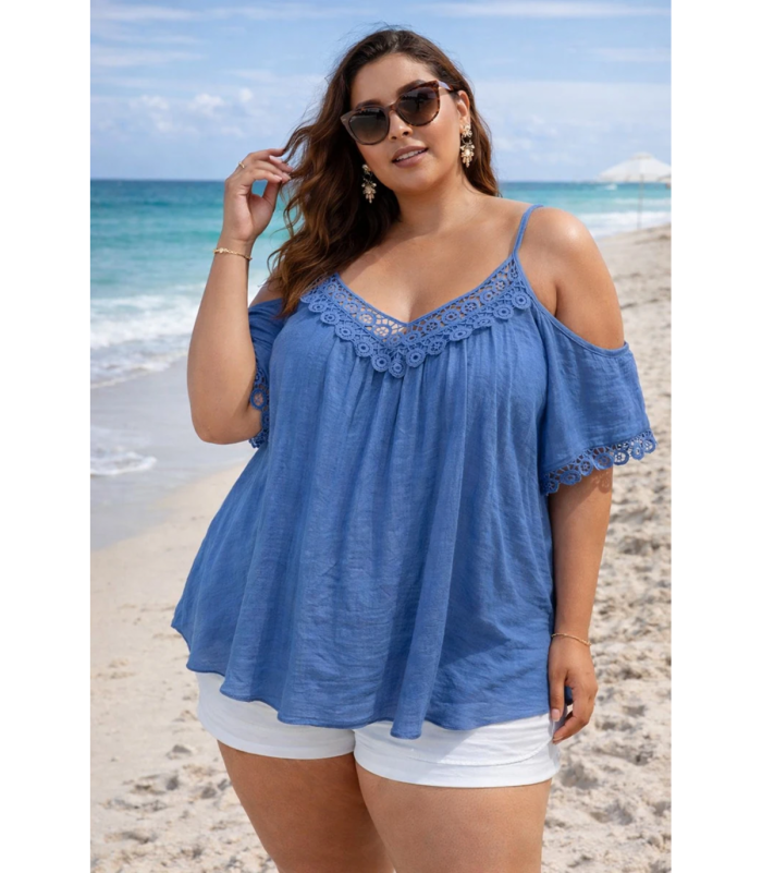 World Fashion koristekirjailtu vaaleansininen lyhythihainen paita (plus size)