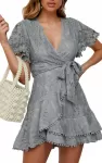 Harmaa_pitsinen_wrap_look_v_mekko_vyll_LYTLC224799_9.jpg