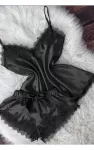 Musta_pitsikoristeinen_silkkilook_pyjamasettiNH322796_65.jpg