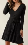 Musta_wrap_look_v_vekkineulemekko_vyllLC273462_2.jpg