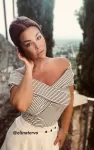 Valkomusta_raidallinen_off_shoulder_bodyLC6421233_1.jpg